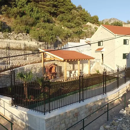 Fenix 8+4 * Podgora (Split-Dalmatia)