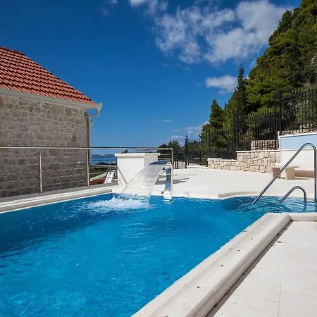 Vila Fenix 8+4 Podgora (Split-Dalmatia)